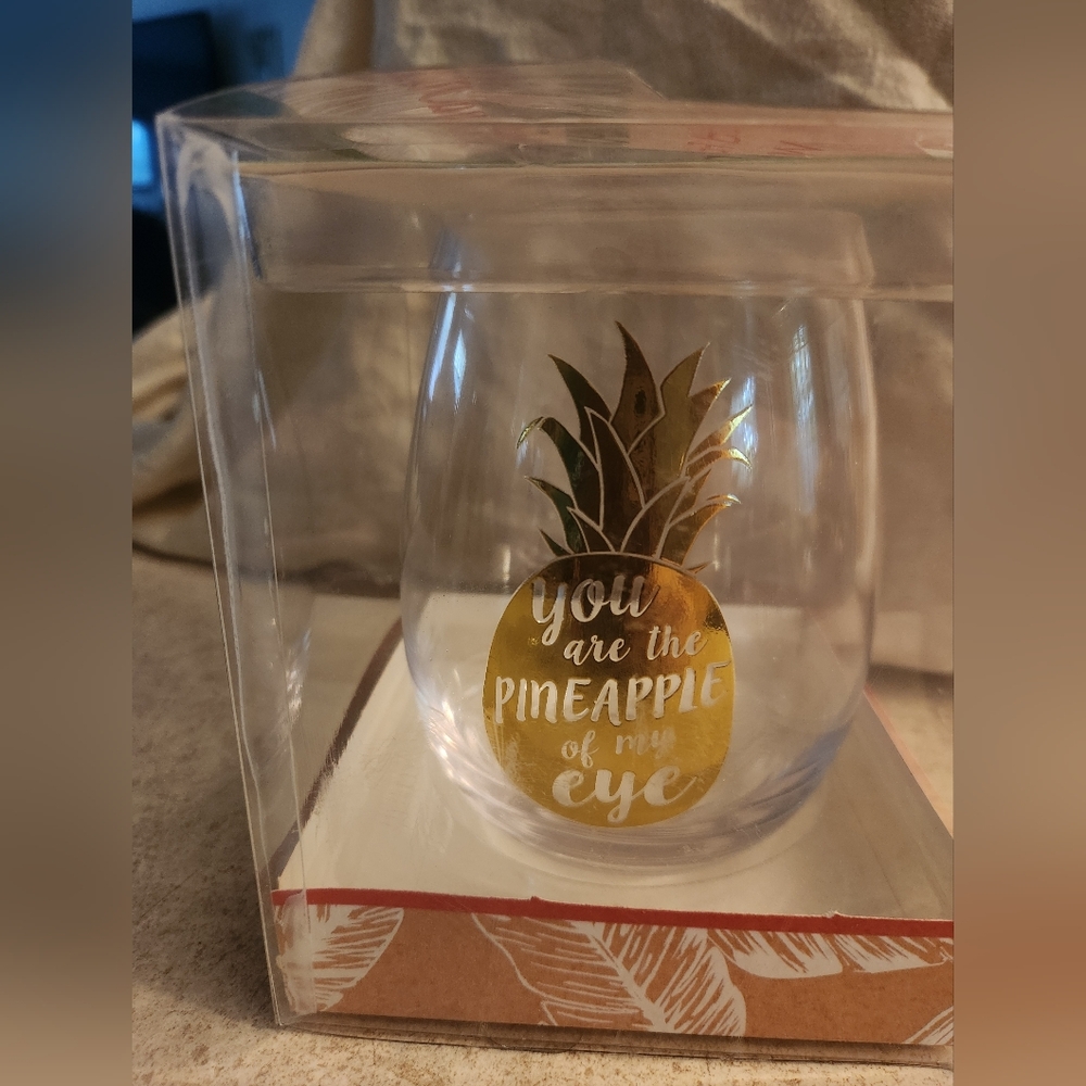 Pineapple Design Clear Glass 20 Oz. Stemless Tumbler